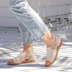 Born Shoes Cove Modern Jeans Fashion